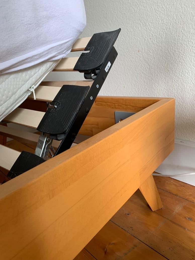 Bettgestell mit Einlegerahmen