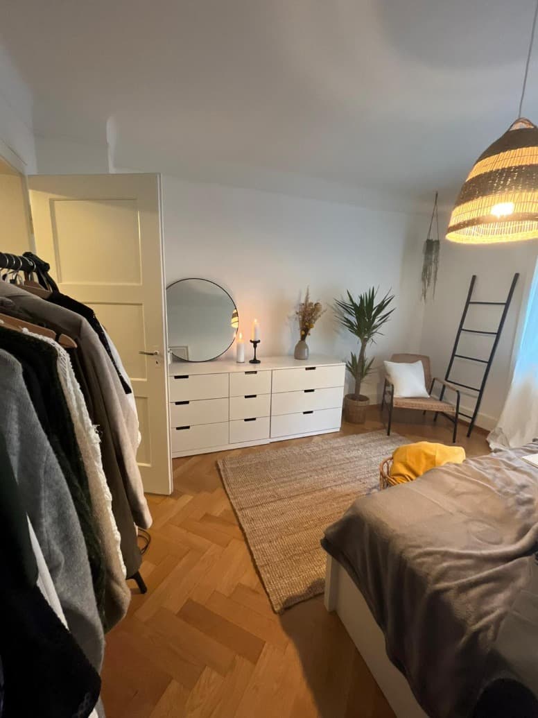 ab 01.03 zur Untermiete: schöne renovierte 2 Zimmer Altbau Wohnung im Gundeli Basel